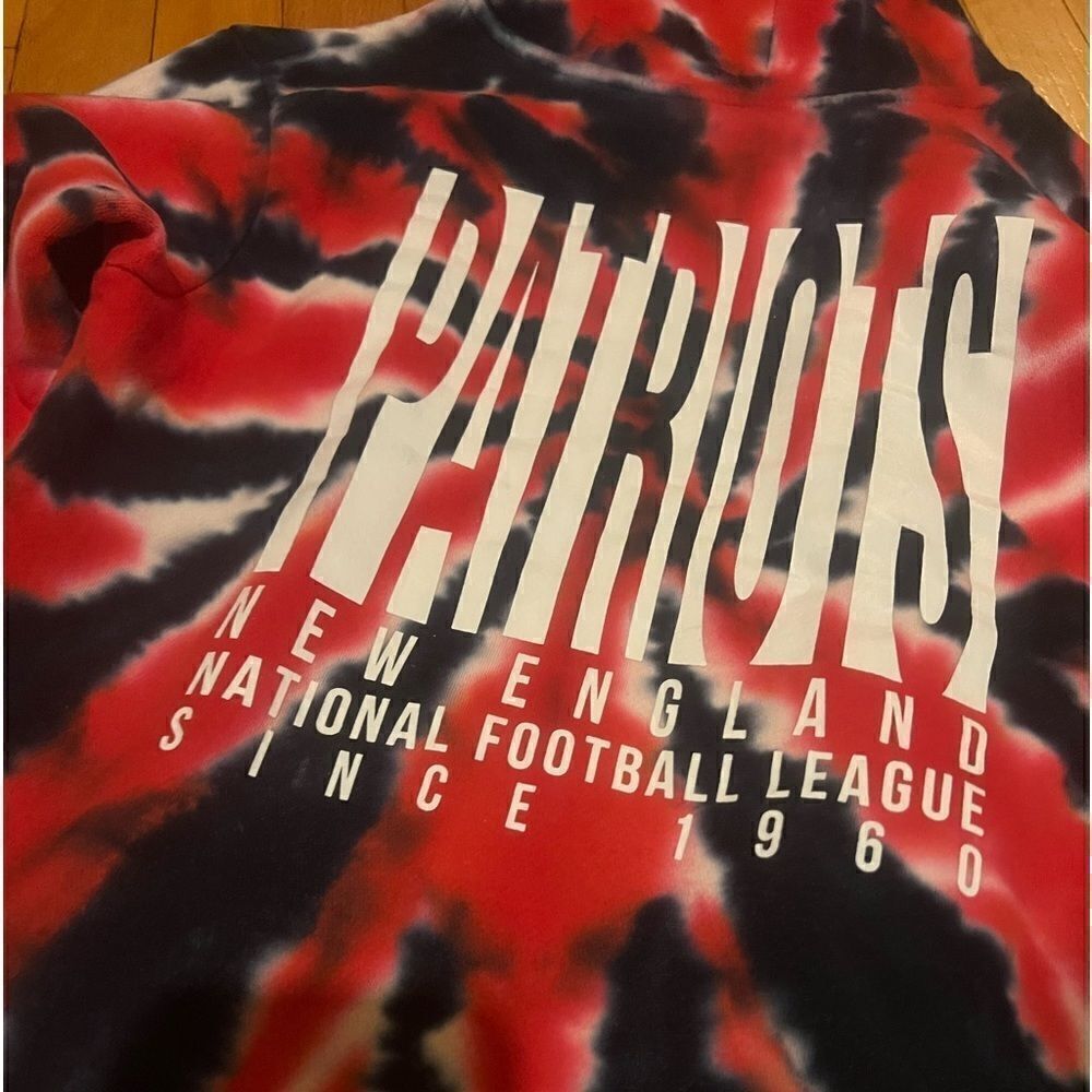 Patriots Blue/Red Hooded Sweatshirt - Picture 5 of 8